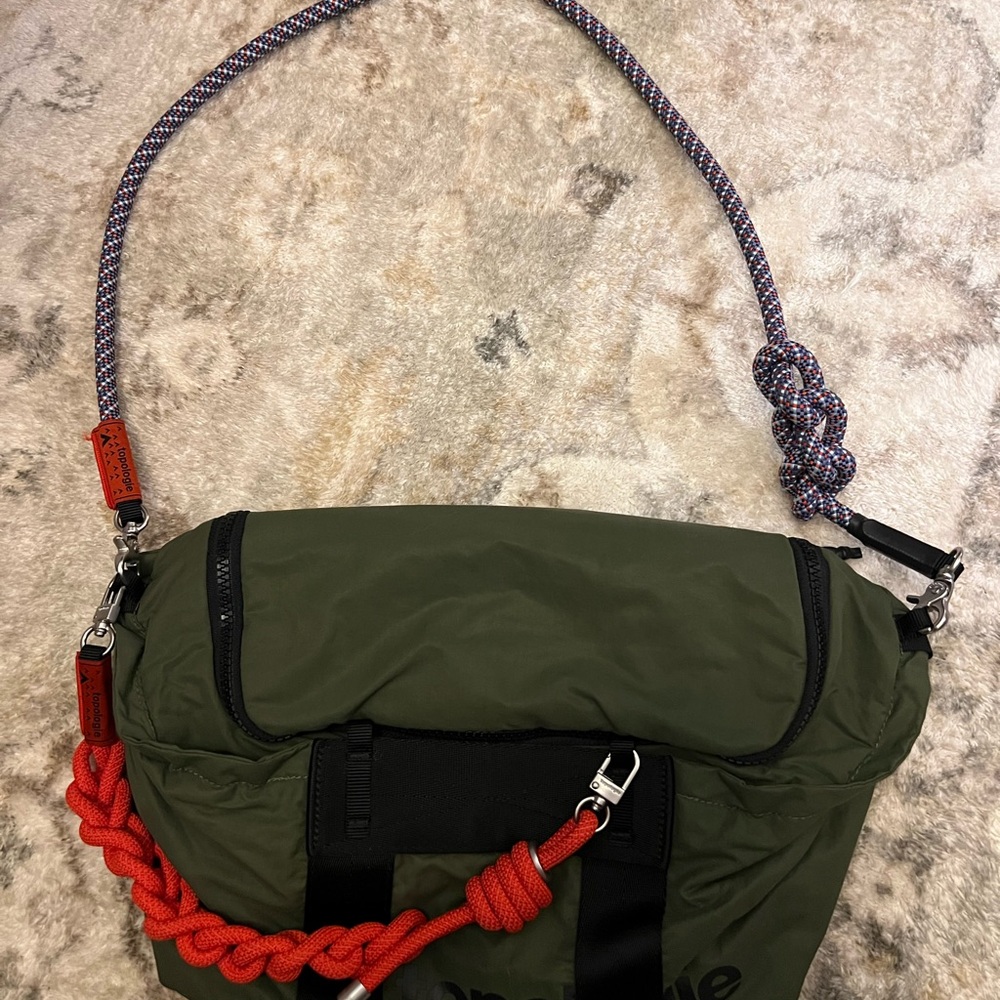Topologie Crossbody Bag